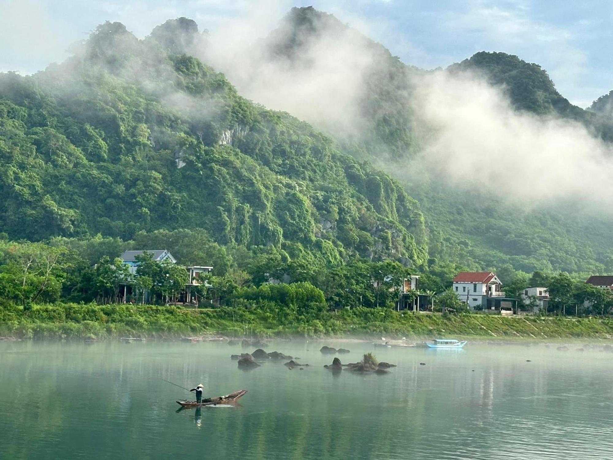Green Riverside Cosy Home Phong Nha Eksteriør billede
